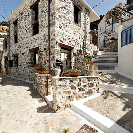 Mirthia Apartments بلاكاس المظهر الخارجي الصورة