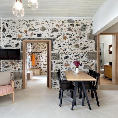 Mirthia Apartments بلاكاس المظهر الخارجي الصورة