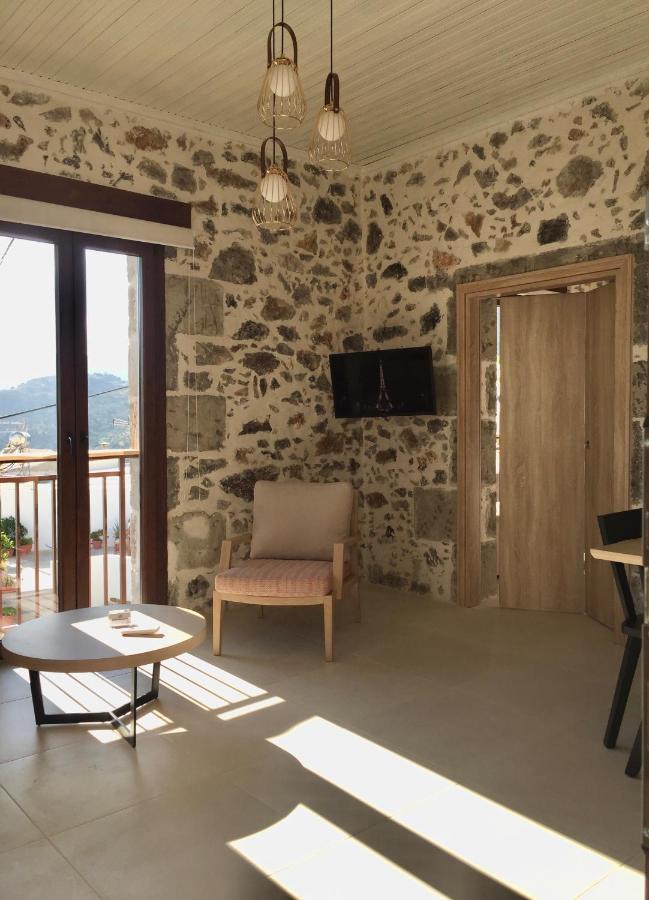 Mirthia Apartments بلاكاس المظهر الخارجي الصورة
