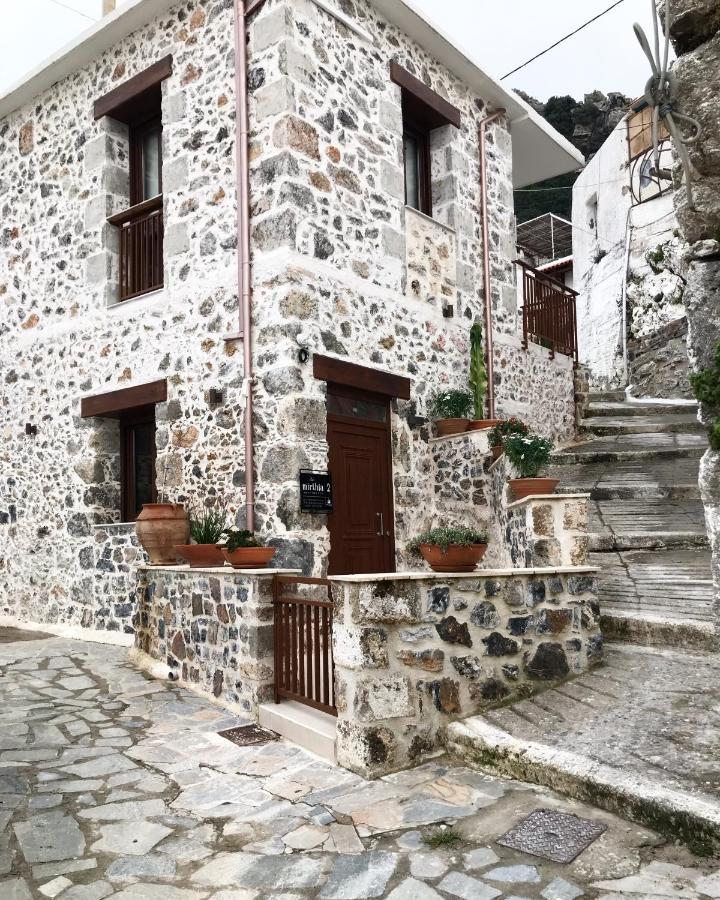 Mirthia Apartments بلاكاس المظهر الخارجي الصورة