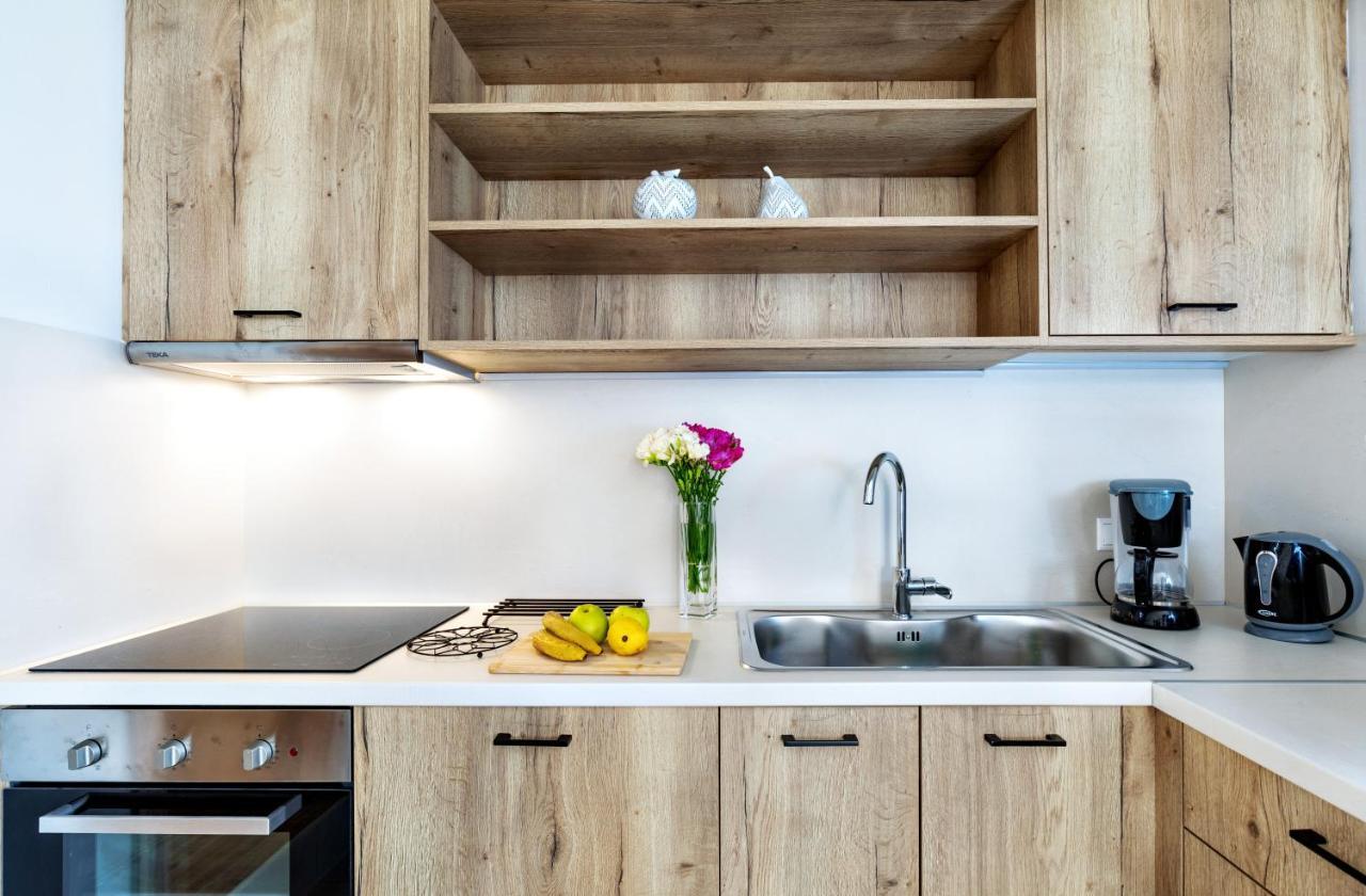 Mirthia Apartments بلاكاس المظهر الخارجي الصورة